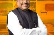 सुधीर मुनगंटीवार यांच्या मंत्रिपदाचा पत्ता कट; भाजपचे पाच आमदार असूनही मंत्रिमंडळात जिल्ह्याला मंत्रिपद नाही.