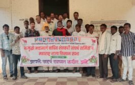 भंडारा गडचिरोली समृद्धी महामार्ग रद्द करा. शेतकऱ्याच्या जमिनी हिसकाऊ नका ! आमची जमीन समृध्दी महामार्गासाठी देणार नाही.बैठकीत शेतकऱ्यांचा सुर